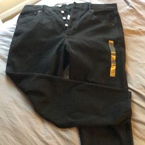 NWT American Eagle Black Jeans Size 16 Short